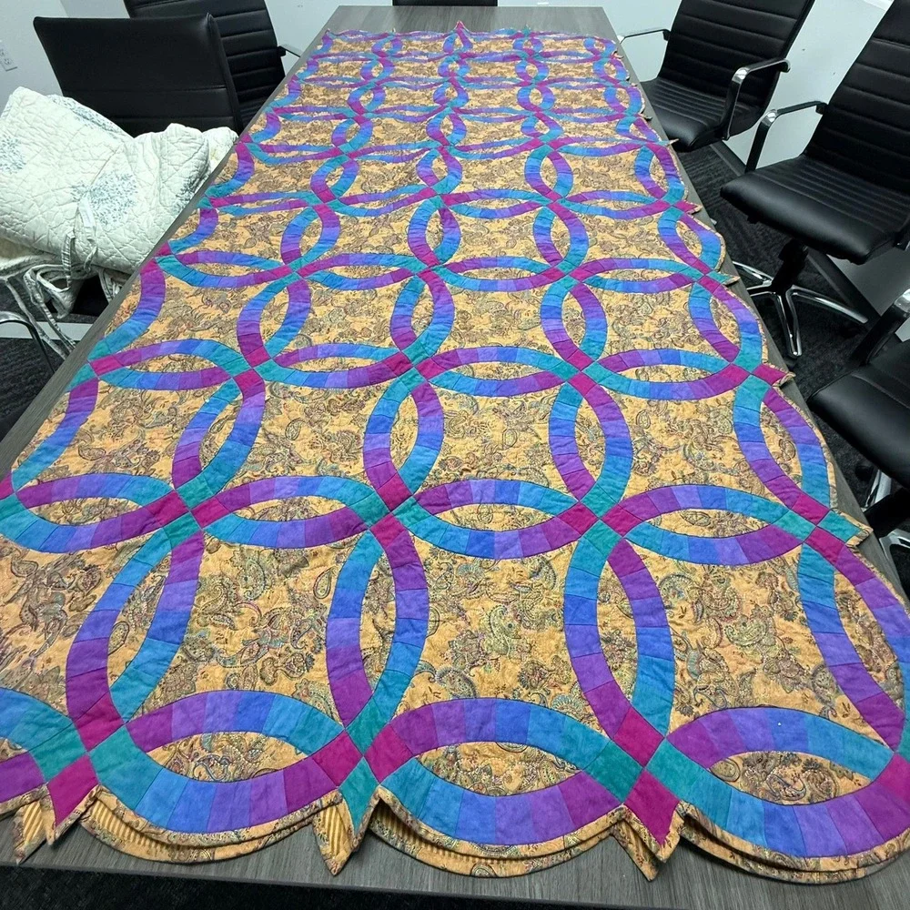 Handmade Double Wedding Ring Quilt Paisley Patchwork Scalloped Edge 88x100